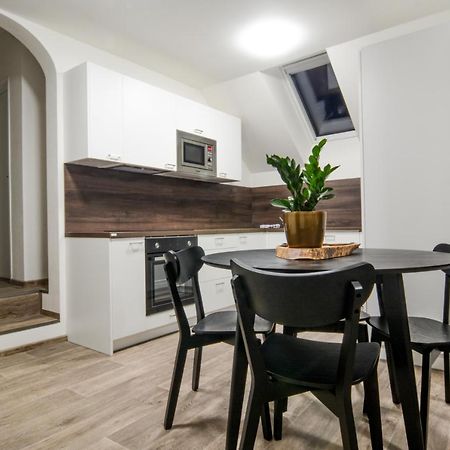 Apartmany Victory Residence Prosecne Екстер'єр фото